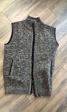 Knit Vest Grey Plaid Lined Full Zip Sleeveless Sweater  no tag